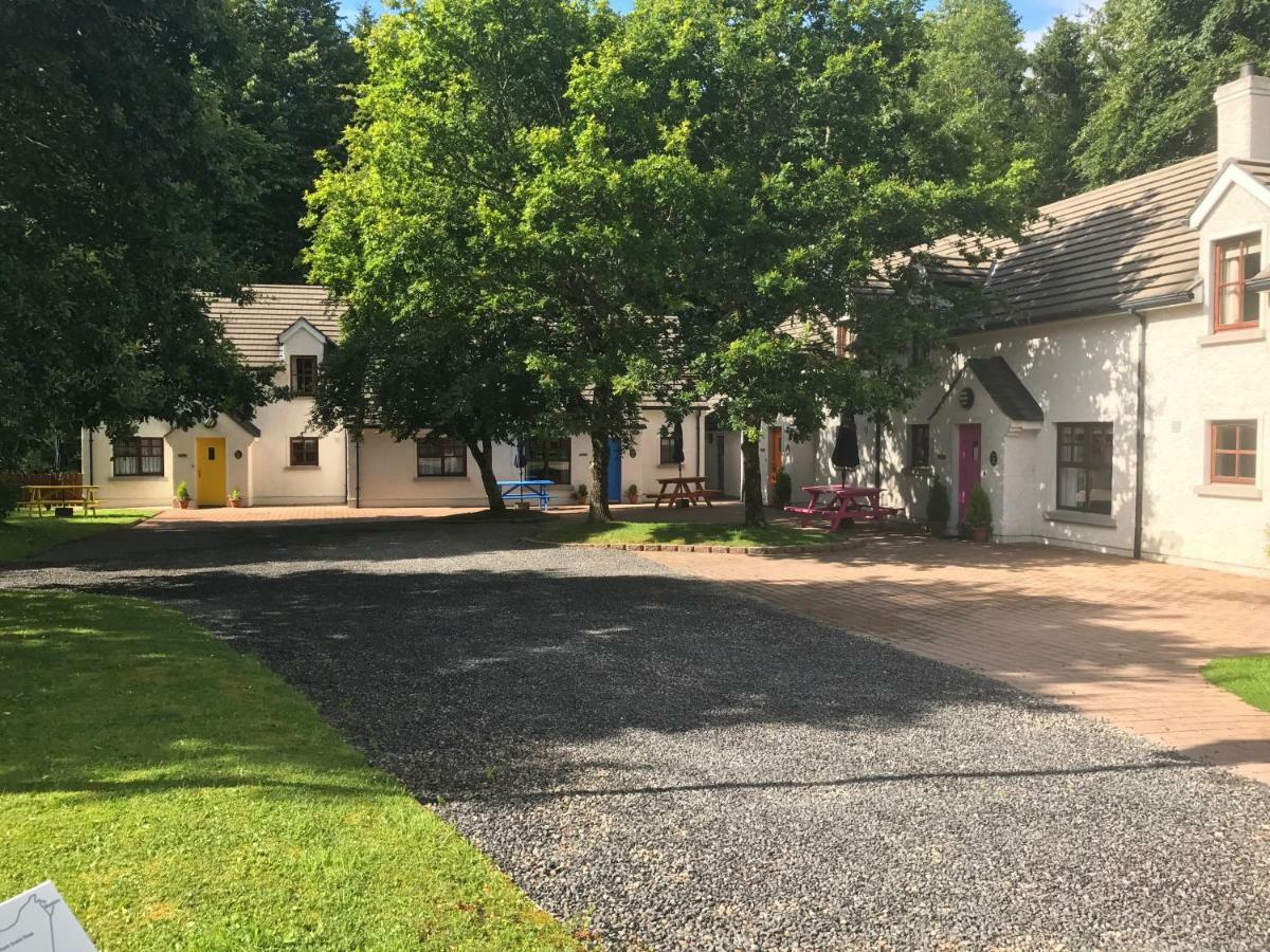Tully Mill Cottages Bellanaleck Eksteriør billede